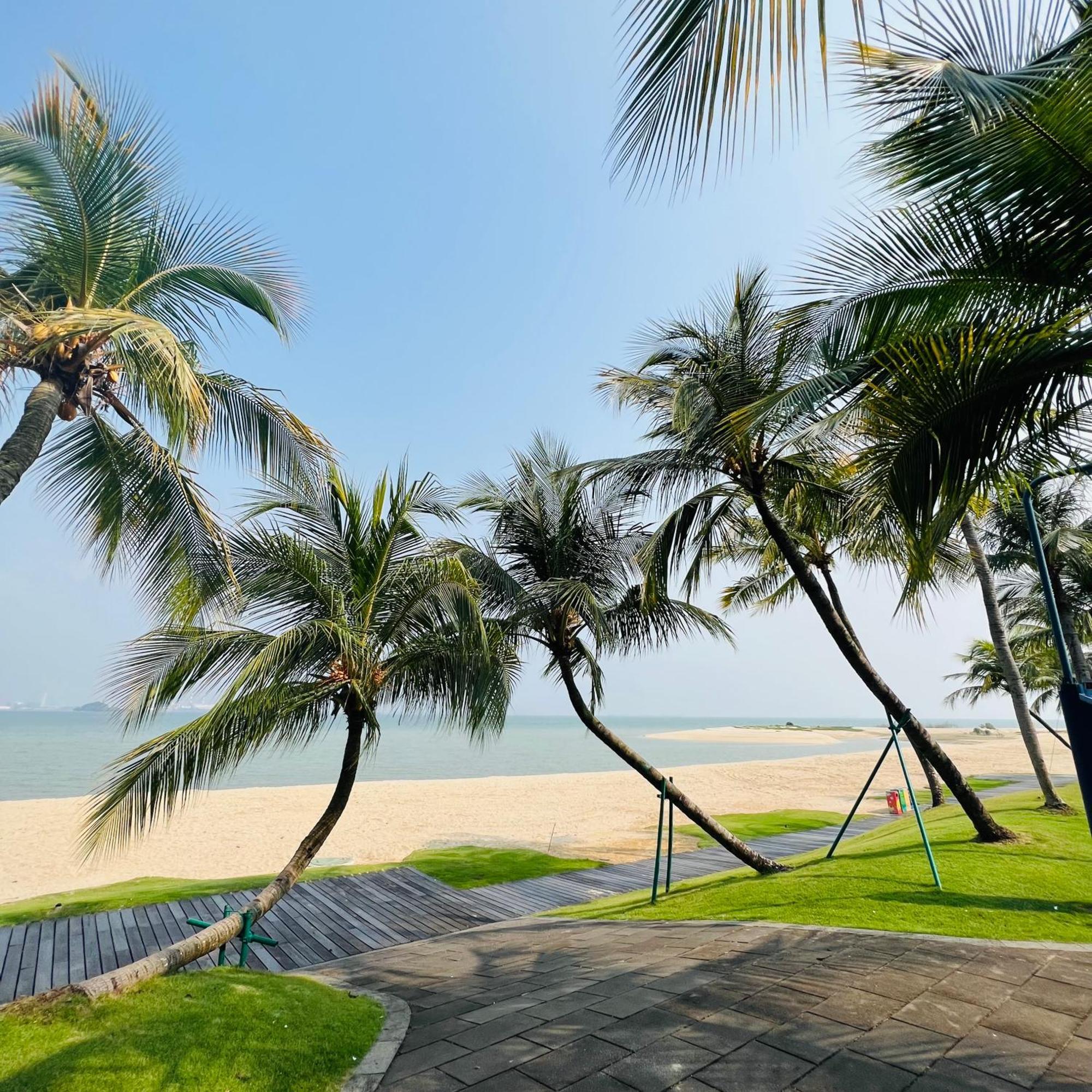 Seaview 2b1r Cozy Forest