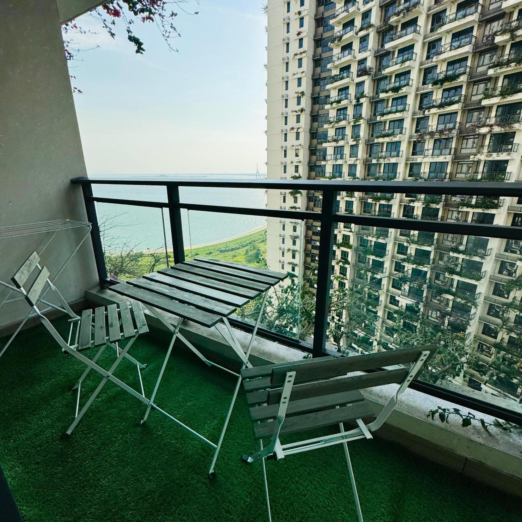 Seaview 2b1r Cozy Forest Apartment